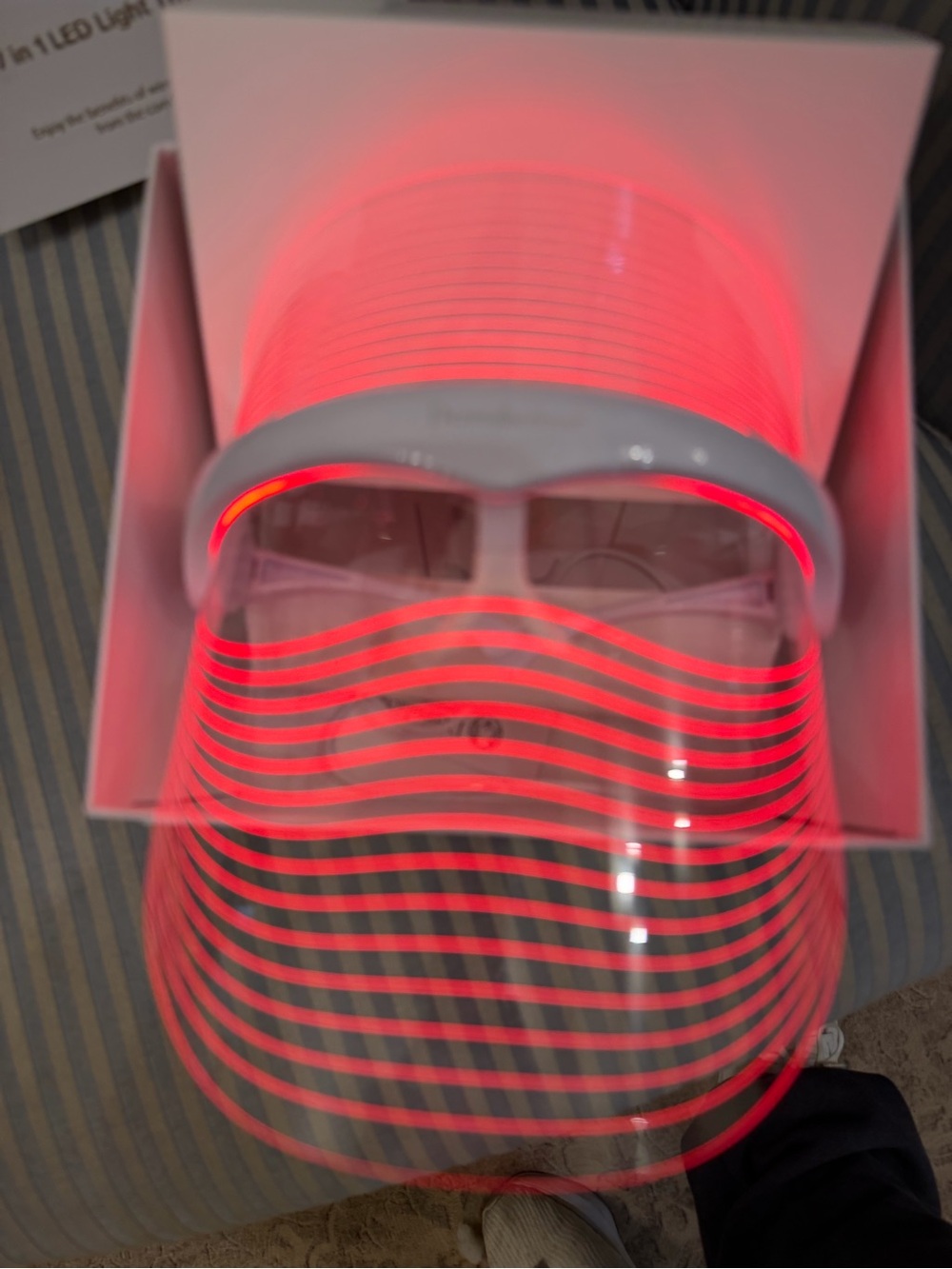 Dermalactives 7-in-1 LED Light Therapy Mask - Picture 5 of 12